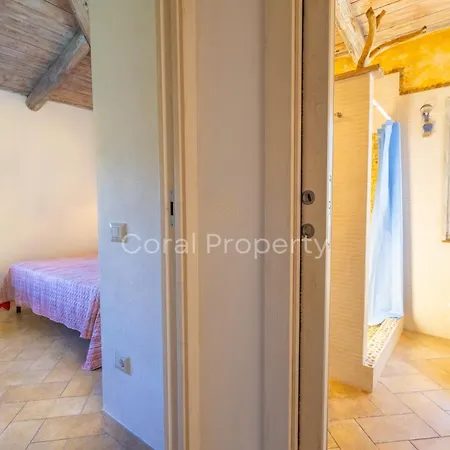 Secret View - 2 Beds - Wi-fi - Parking - By Coral Apartamento Porto Cervo