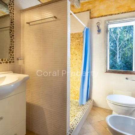 Secret View - 2 Beds - Wi-fi - Parking - By Coral Apartamento Porto Cervo