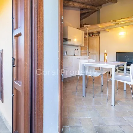 Secret View - 2 Beds - Wi-fi - Parking - By Coral Apartamento Porto Cervo