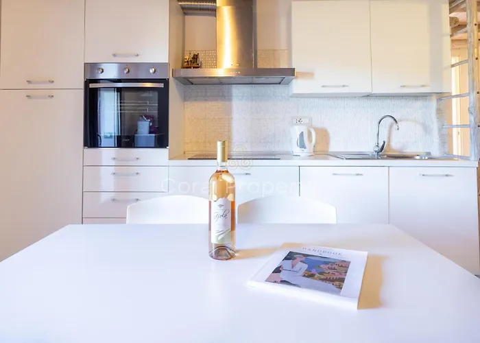Апартаменты Secret View - 2 Beds - Wi-fi - Parking - By Coral Порто-Черво